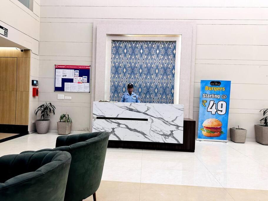 Luxury Apartment Near Pari Chowk Greater Noida Extérieur photo